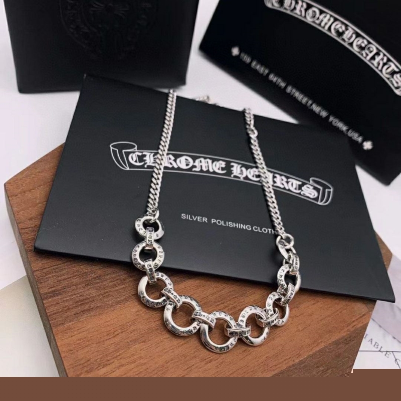 Ch**me He**ts necklaces